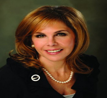 Image of Linda Faraldo Glen Head New York at Professional Organization of Women of Excellence Recognized