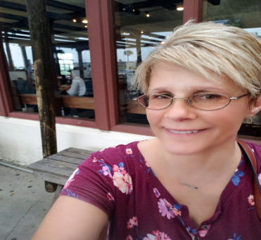 Image of Robin Magnot Scranton Pennsylvania at Professional Organization of Women of Excellence Recognized